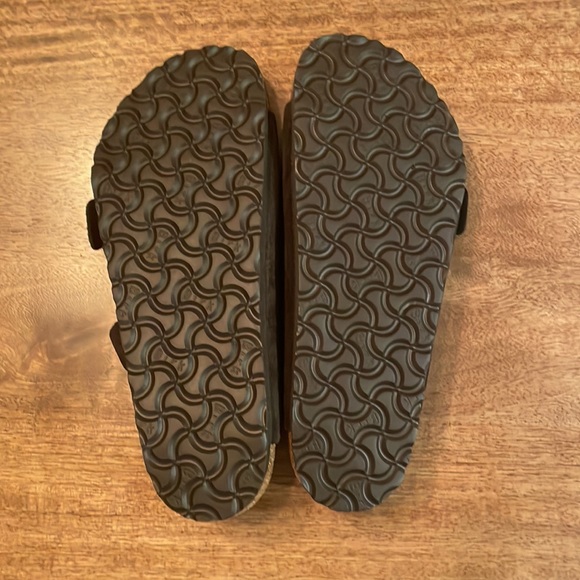 NEW Arizona Birkenstocks - Picture 4 of 5